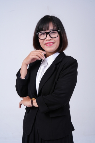 Bà  Đỗ Thị Hằng